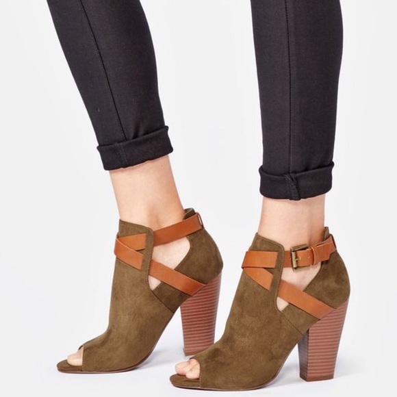 🌟1 Day Sale🌟 Olive Peep Toe High Heel Bootie - Picture 5 of 9